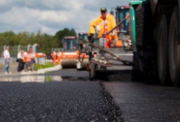 Дорожники Закарпатской области завершают ремонт основных путей