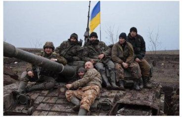 Бойцы 128 бригады из Закарпатья угнали с позиций боевиков российский танк Т-72