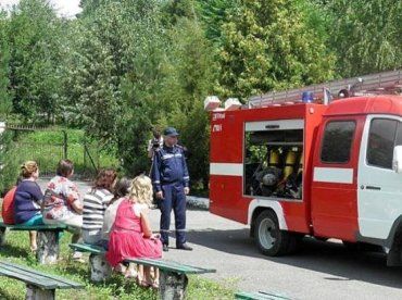 Пожарно-профилактическая отработка жилого сектора с. Камяница
