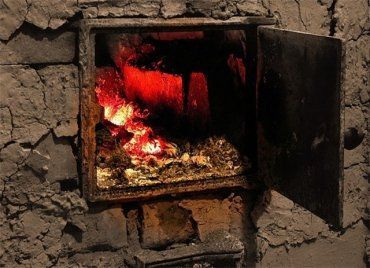 Иршавский район: 12-летняя девочка получила ожоги, разжигая огонь в печи