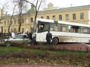 В Раховском районе гаишники нашли автобус без тормозов