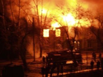 В Сваляве МЧСники тушили пожар в доме