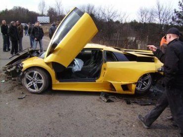Разбитый возле Ужгорода суперкар Lamborghini Murcielago