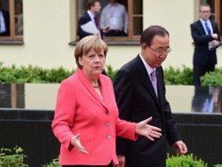 В поле зрения АНБ попала встреча Пан Ги Муна и Меркель