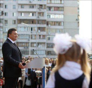 Только за отличные знания украинского языка дадут стипендию от Януковича