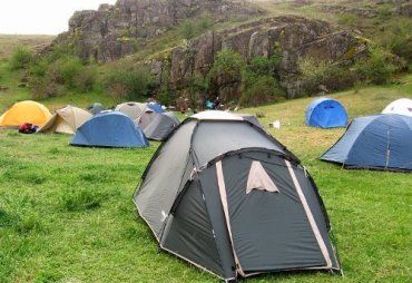 В Карпатах можно разбить палатки у водопадов и у подножья гор