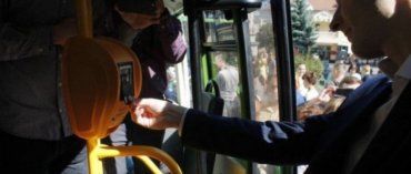 У Мукачеві курсуватимуть автобуси з інноваційним рішенням для оплати проїзду