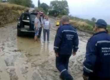 В Раховском районе спасатели ликвидировали селевой вынос