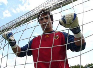 Вратарь испанского клуба "Вальядолид" 19-летний Серхио Асенхо.