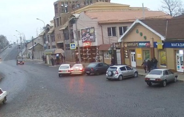 ДТП в Мукачево: Столкнулись три авто