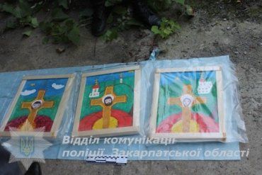 В Ужгороде найдено серию картин неизвестного происхождения