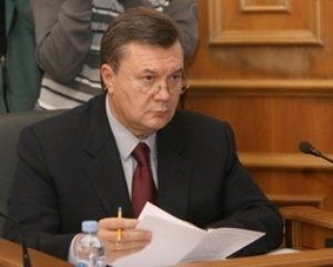 Янукович советует всем губернаторам брать пример с Закарпатской области