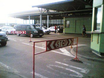 В Чопе таможенники задержали "Опель" без родных документов на авто