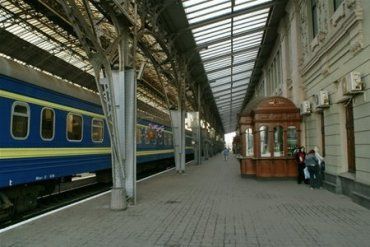 В поезде Москва-Будапешт иностранец имел 120 таблеток медпрепарата "Bromazepam"