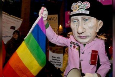 Путин «украсил» обложку американского журнала для гомосексуалистов