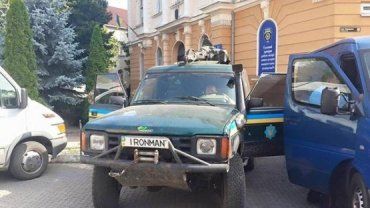 В Мукачево для задержания бойцов "ПС" прибыло подкрепление
