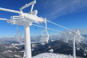 Курорт Драгобрат предлагает отдыхающим около 20 лыжных трасс