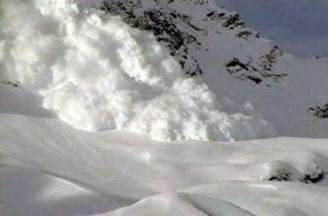 На высокогорье восточной части Закарпатской области сохраняется лавинная опаснос