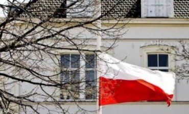 Украинцам осложнили получение разрешений на работу в Польше