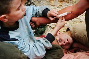 В Ужгороде юноши с детства знают, что такое наркотики и где их покупать