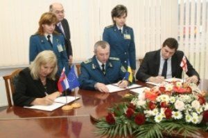 На Закарпатье таможенники Украины, Грузии и Словакии договорились сотрудничать