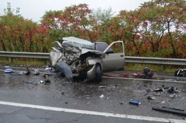 В кровавой аварии с лобовым столкновением под Ужгородом погиб водитель ВАЗа