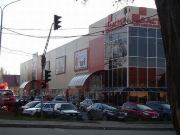 Ужгородский супермаркет "Дастор" поражает своими новациями