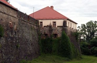Настоящая жемчужина города – Ужгородский замок