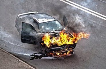 В Ужгороде на улице Собранецкая сгорели два автомобиля