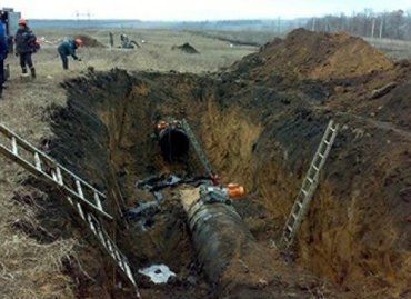 Ликвидация последствий разгерметизации нефтепровода в Закарпатье