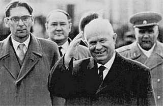 Меры по утверждению социализма Хрущёва сопровождались шумной пропагандистской кампанией.