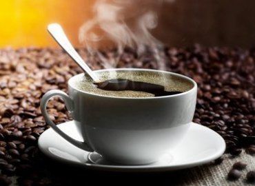 Пить кофе утром на самом деле полезно
