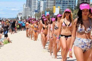 Парад бикини в Австралии вошел в Книгу рекордов Гиннеса
