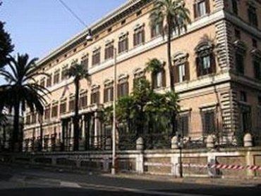 Мошенник почти успел продать здание посольства США в Италии