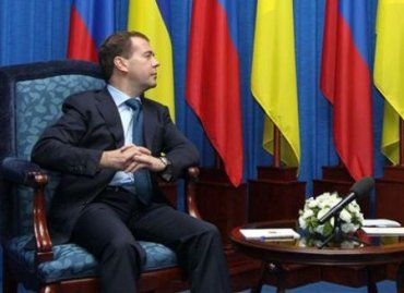 Дмитрий Медведев передумал встречаться с Януковичем