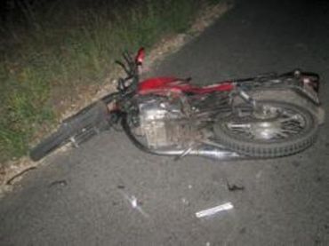 На Тячевщине мотоциклист не заметил ночью ВАЗ 2110