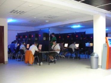В Мукачево сигнализация спасла интернет-клуб от вора