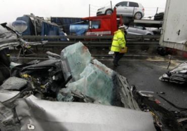 ДТП в Германии с участием 15 машин, погиб 1 человек