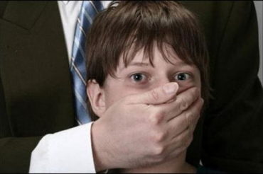 В Сваляве педофил три года насиловал маленького мальчика