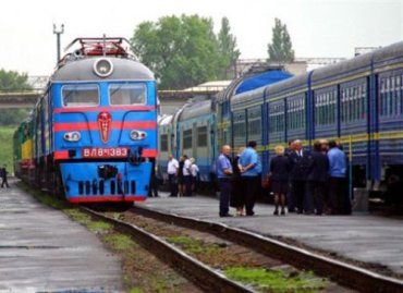 Укрзализныця чудит: вместо Запорожья поезд отправили не туда