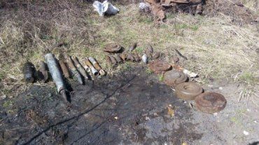 Пиротехники отряда спецназначения уничтожили 26 боеприпасов