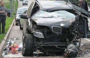 Девушка из Мукачево разбила "крутой" Suzuki Grand Vitara в Ужгороде