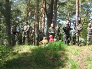 Милиция задержала в лесу возле села Лумшоры вооруженных людей