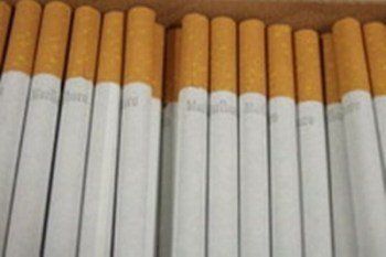 В Словакии полиция "нашла" закарпатского контрабандиста с 500 блоками сигарет