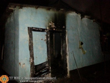 В Иршавском районе едва не сгорел дом вместе с жильцами