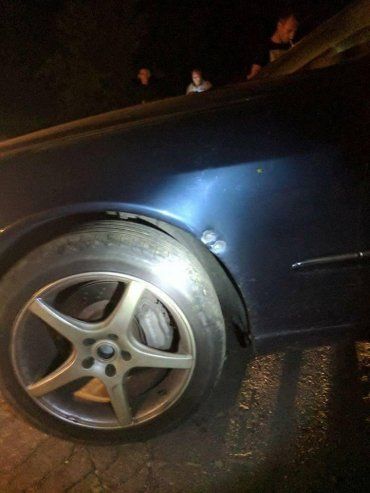 В авто Олега Ярошевича стріляли з гуми