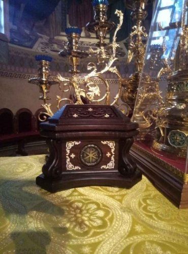 Ковчег з мощами Миколая Чудотворця переданий на вічне зберігання у Закарпаття