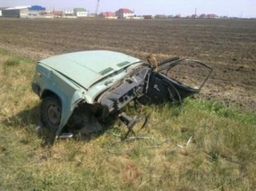 Ужасное ДТП на трассе Одесса-Ильичевск: ВАЗ разорвало на куски
