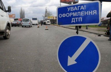 ДТП в Ужгороде: Nissan едва не раздавил 3-летнего мальчика