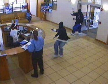 На Закарпатье осудили грабителей банка в Раховском районе